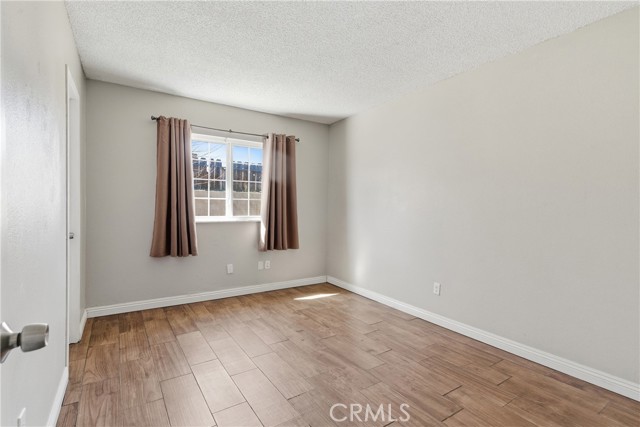 Detail Gallery Image 23 of 45 For 2024 Rushmore Dr, Barstow,  CA 92311 - 4 Beds | 1/1 Baths