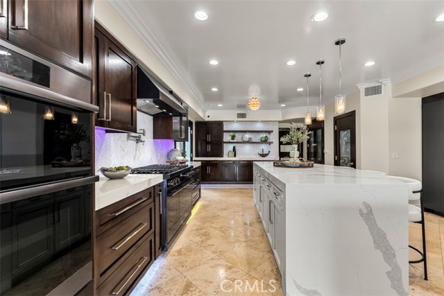 Detail Gallery Image 10 of 75 For 409 Morning Star, Newport Beach,  CA 92660 - 5 Beds | 5/1 Baths