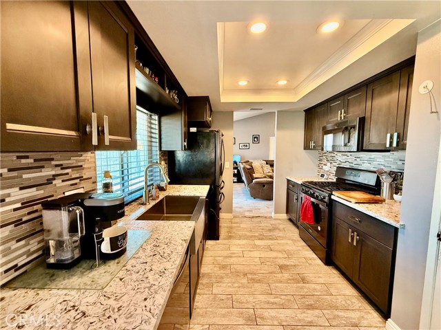 Detail Gallery Image 5 of 43 For 14556 Agave, Moreno Valley,  CA 92553 - 3 Beds | 2 Baths