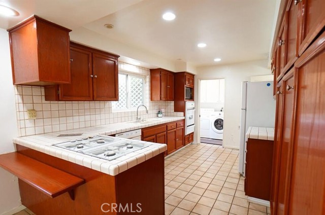 Detail Gallery Image 9 of 14 For 19163 Olympia St, Porter Ranch,  CA 91326 - 5 Beds | 3 Baths