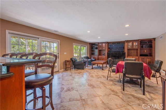 Detail Gallery Image 28 of 58 For 2899 N Monte Verde Dr, Covina,  CA 91724 - 5 Beds | 5 Baths