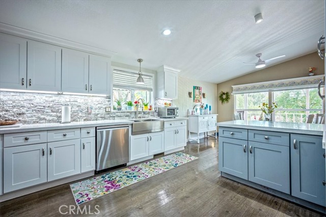 Detail Gallery Image 10 of 52 For 15181 Van Buren Bld #178,  Riverside,  CA 92504 - 3 Beds | 2 Baths
