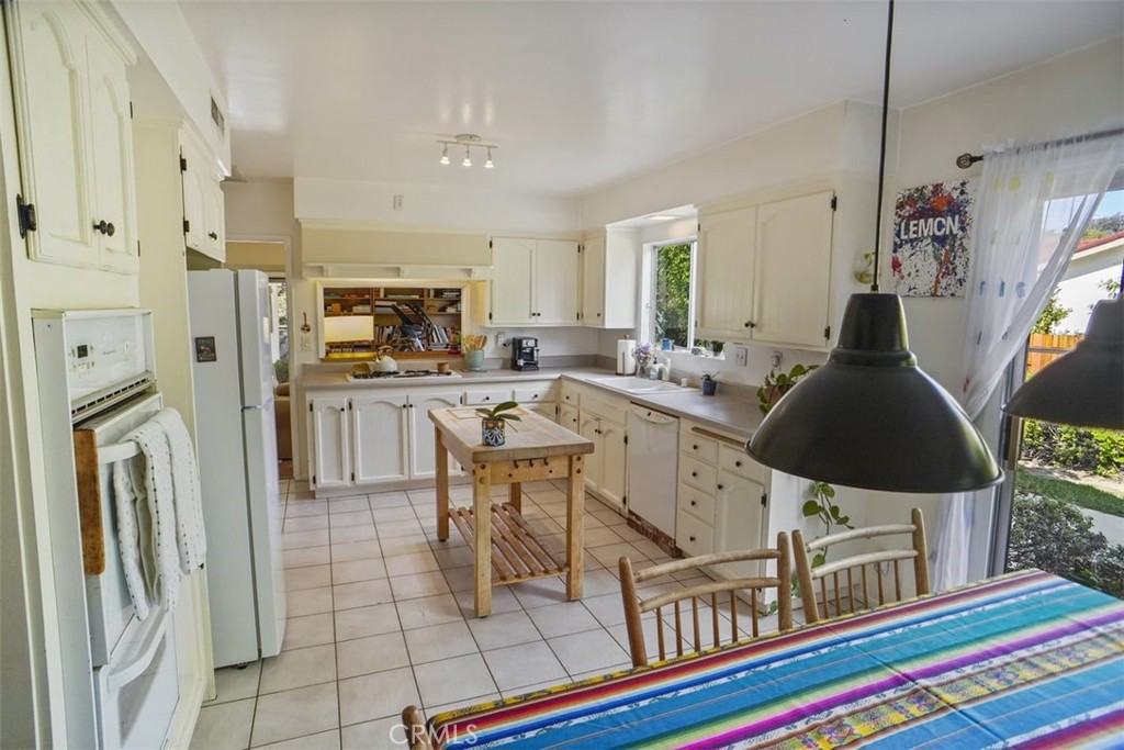 MLS #SR25236821 image #8