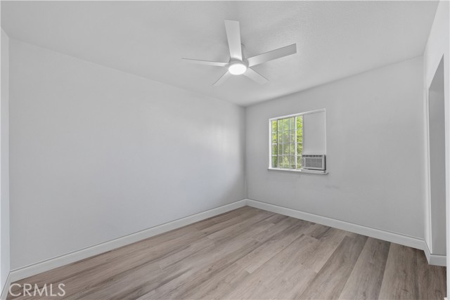1571 E Olive Street, Ontario CA: https://media.crmls.org/medias/23ff9b08-5e81-49b6-83cd-964c688f3be9.jpg