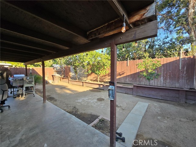 1888 Union Street, Colton CA: https://media.crmls.org/medias/240050e8-3430-4a2b-890d-d390499ab9f1.jpg