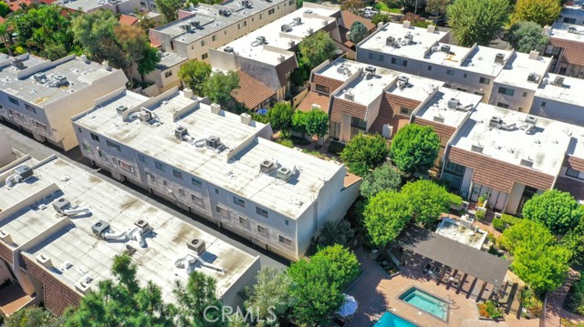 Detail Gallery Image 33 of 36 For 6226 Nita Ave, Woodland Hills,  CA 91367 - 2 Beds | 2/1 Baths