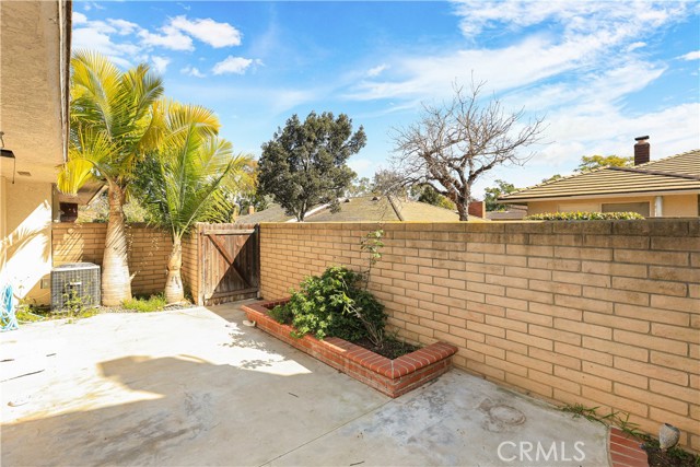 Detail Gallery Image 29 of 36 For 5136 Thorn Tree Ln, Irvine,  CA 92612 - 2 Beds | 2 Baths