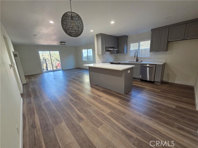 Detail Gallery Image 6 of 33 For 3940 Manzanita, San Diego,  CA 92105 - – Beds | – Baths