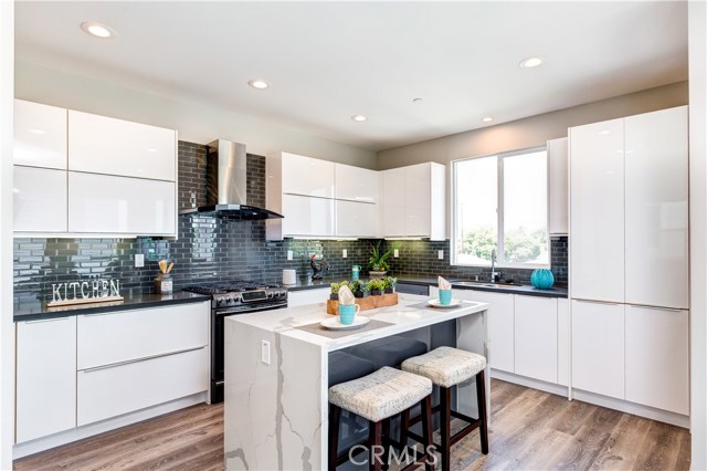 Detail Gallery Image 18 of 38 For 2068 Maple Ave #C,  Costa Mesa,  CA 92627 - 2 Beds | 2/1 Baths