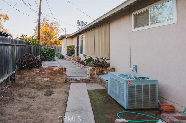Detail Gallery Image 11 of 32 For 267 E 23rd St, Merced,  CA 95340 - 3 Beds | 1/1 Baths