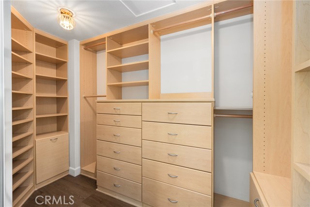 19692 Dorado Drive, Lake Forest CA: https://media.crmls.org/medias/24042504-47f9-4c7f-83b2-95b2062d94a0.jpg