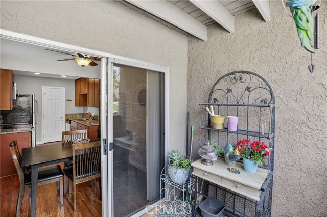 1535 Border Avenue, Corona CA: https://media.crmls.org/medias/2405317a-5279-4aea-ab54-58fe699cf82a.jpg