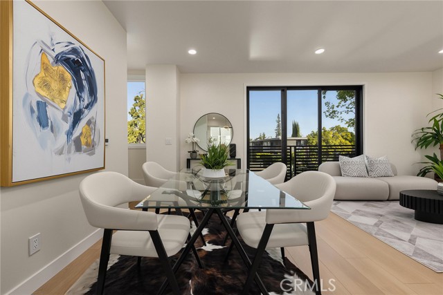 1025 La Cadena, B photo 12