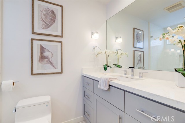 401 18th Street, Manhattan Beach, California 90266, 5 Bedrooms Bedrooms, ,2 BathroomsBathrooms,Residential,Sold,18th,SB22140138