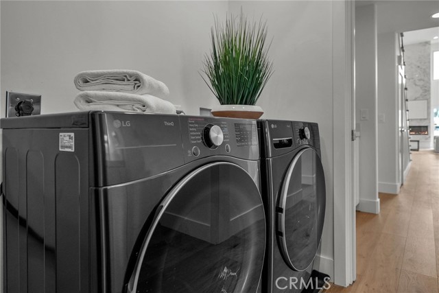 200 S Catalina Avenue, Redondo Beach CA: https://media.crmls.org/medias/240665f8-9926-4bda-be8b-f55ad57b4ade.jpg