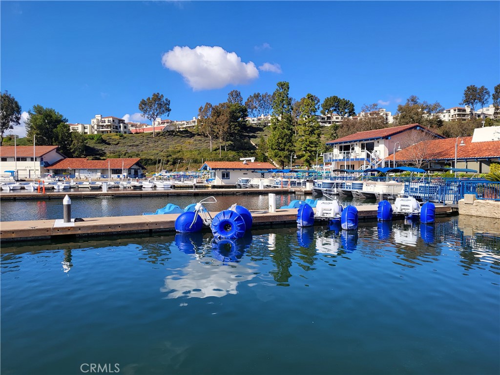https://media.crmls.org/medias/2406b13f-6f49-4285-bf60-7c4c0d6cb1d8.jpg?preset=X-Large
