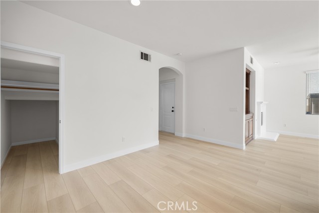 Detail Gallery Image 10 of 42 For 28907 Mirada Circulo, Valencia,  CA 91354 - 3 Beds | 3 Baths