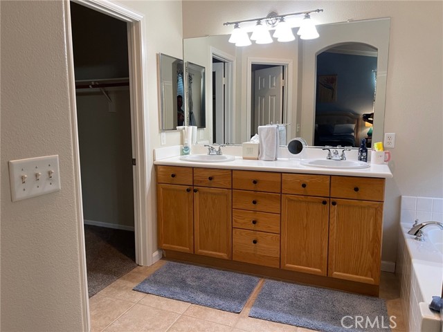 Detail Gallery Image 15 of 21 For 14147 Fairchild Dr, Corona,  CA 92880 - 3 Beds | 2 Baths