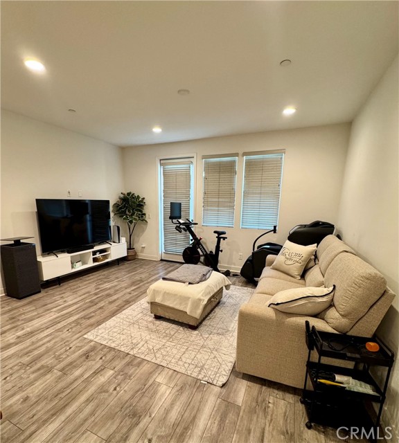 Detail Gallery Image 7 of 17 For 162 Reed Ln #48,  La Habra,  CA 90631 - 2 Beds | 2/1 Baths