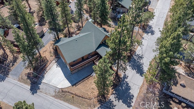 39607 Forest Road, Big Bear Lake CA: https://media.crmls.org/medias/2408630e-d8f9-4aab-b5de-9293147b193e.jpg