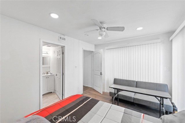 Detail Gallery Image 18 of 31 For 15219 Willard, Panorama City,  CA 91402 - 10 Beds | 8 Baths