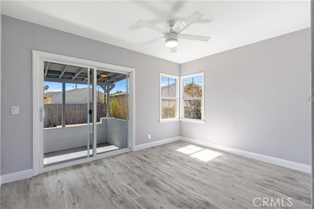 Detail Gallery Image 3 of 12 For 11140 Vanowen St, North Hollywood,  CA 91605 - 3 Beds | 2 Baths