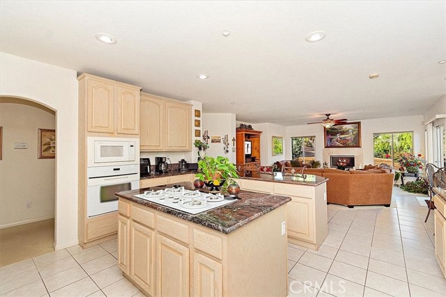 Detail Gallery Image 21 of 62 For 5891 via Susana, Riverside,  CA 92506 - 6 Beds | 3 Baths