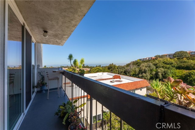 Large balcony to enjoy your morning tea with a scenic view