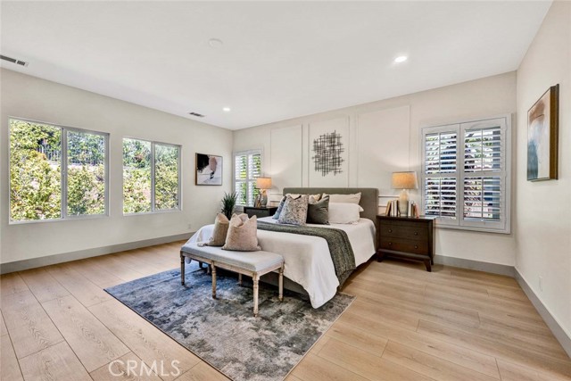 Detail Gallery Image 14 of 28 For 2463 N Eaton Ct, Orange,  CA 92867 - 5 Beds | 3 Baths