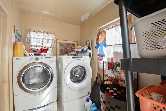 Detail Gallery Image 8 of 16 For 1563 Mcgilvrey, Los Angeles,  CA 90063 - 3 Beds | 2 Baths