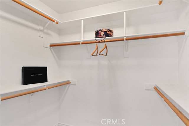 19410 Allegheny Court, Apple Valley CA: https://media.crmls.org/medias/240be9a8-7838-47f9-98a5-62d919ce5c65.jpg