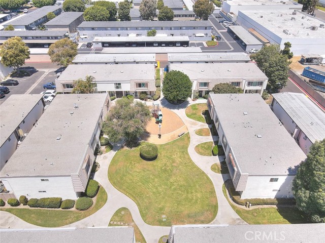 17401 Hood Court, Fountain Valley CA: https://media.crmls.org/medias/240ca04a-8bba-4409-ba60-a87cb3870c3a.jpg