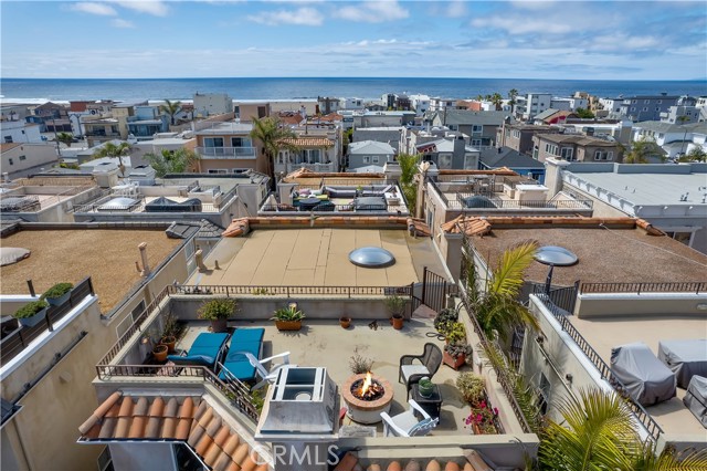 154 Manhattan Avenue, Hermosa Beach, California 90254, 3 Bedrooms Bedrooms, ,2 BathroomsBathrooms,Residential,Sold,Manhattan,SB22064844