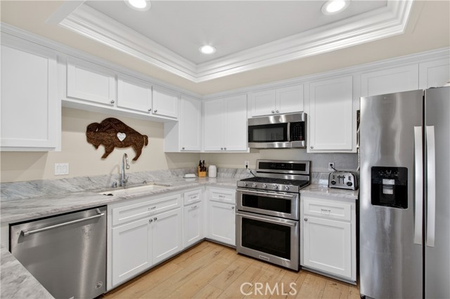 Detail Gallery Image 11 of 25 For 175 Admiral Way #20,  Costa Mesa,  CA 92627 - 3 Beds | 2/1 Baths