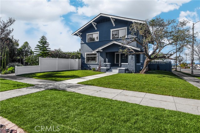 Detail Gallery Image 39 of 42 For 2301 9th, Los Angeles,  CA 90018 - 3 Beds | 3 Baths