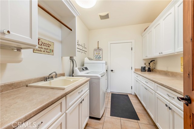 35155 Sawh Court, Sage CA: https://media.crmls.org/medias/240fb158-2008-42ad-a96a-83e0b446ae96.jpg