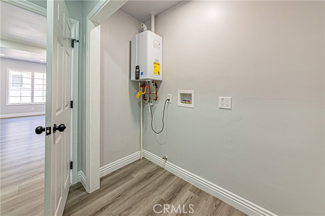 5334 S Victoria Avenue, Los Angeles CA: https://media.crmls.org/medias/241006f8-3a3e-4030-a4f4-3ca7eb07f800.jpg
