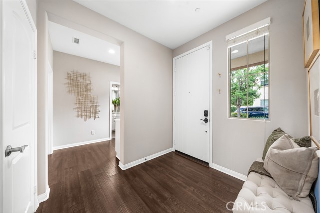 Detail Gallery Image 6 of 47 For 102 Yellow Pine, Irvine,  CA 92618 - 4 Beds | 4 Baths