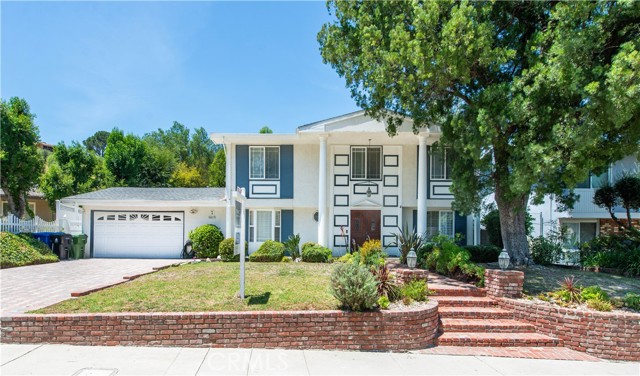 5819 Fairhaven Avenue, Woodland Hills CA: https://media.crmls.org/medias/2410ddff-da8c-452e-baab-46d1efd70530.jpg