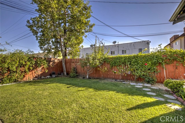 Detail Gallery Image 11 of 27 For 324 N Adams, Glendale,  CA 91206 - 5 Beds | 3 Baths