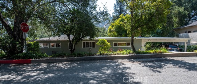 1555 Golf Club Drive photo 3