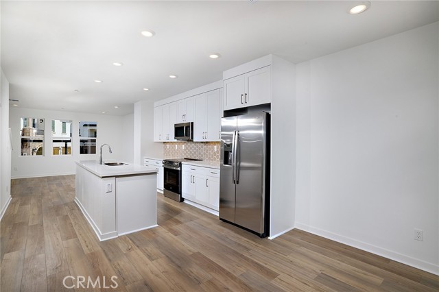 9831 La Serna Drive, Whittier CA: https://media.crmls.org/medias/24119272-6cbd-4da6-a0dc-46769bce6aae.jpg