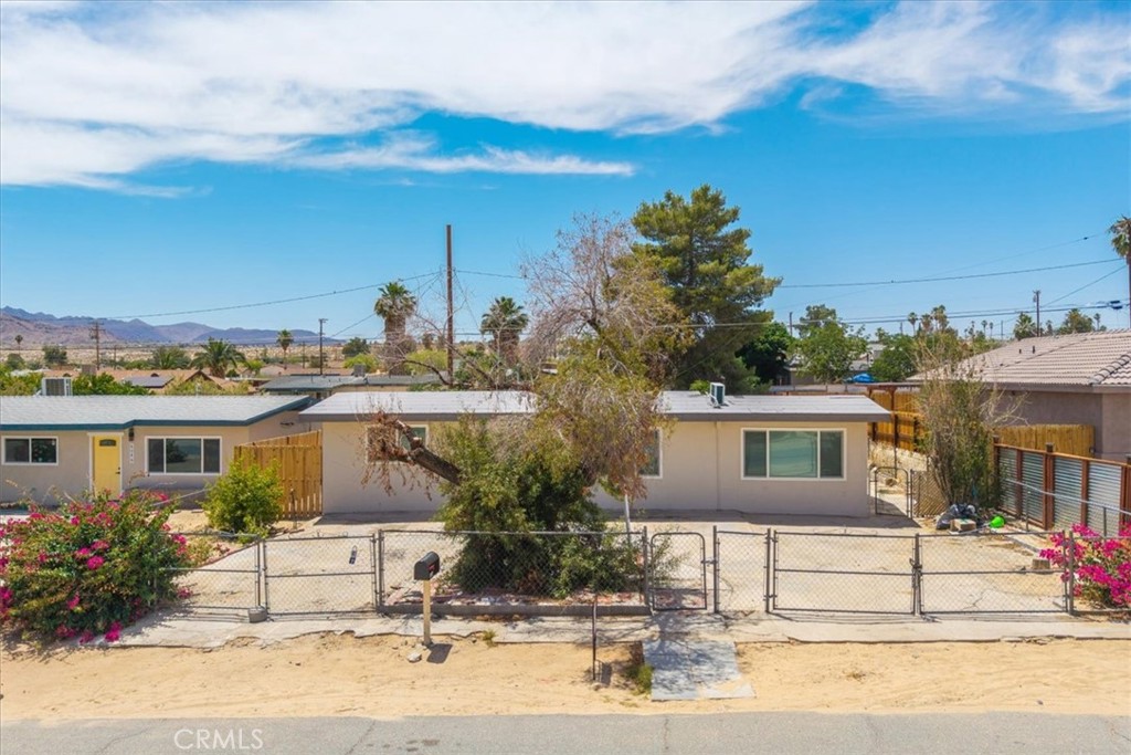 6064 Cahuilla Avenue