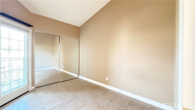 Detail Gallery Image 16 of 25 For 5241 Colodny Dr #403,  Agoura Hills,  CA 91301 - 3 Beds | 2/1 Baths