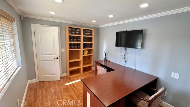 5433 Beeler Avenue, Woodland Hills CA: https://media.crmls.org/medias/241268f6-c0fc-4ac0-a45a-a3d82c480361.jpg