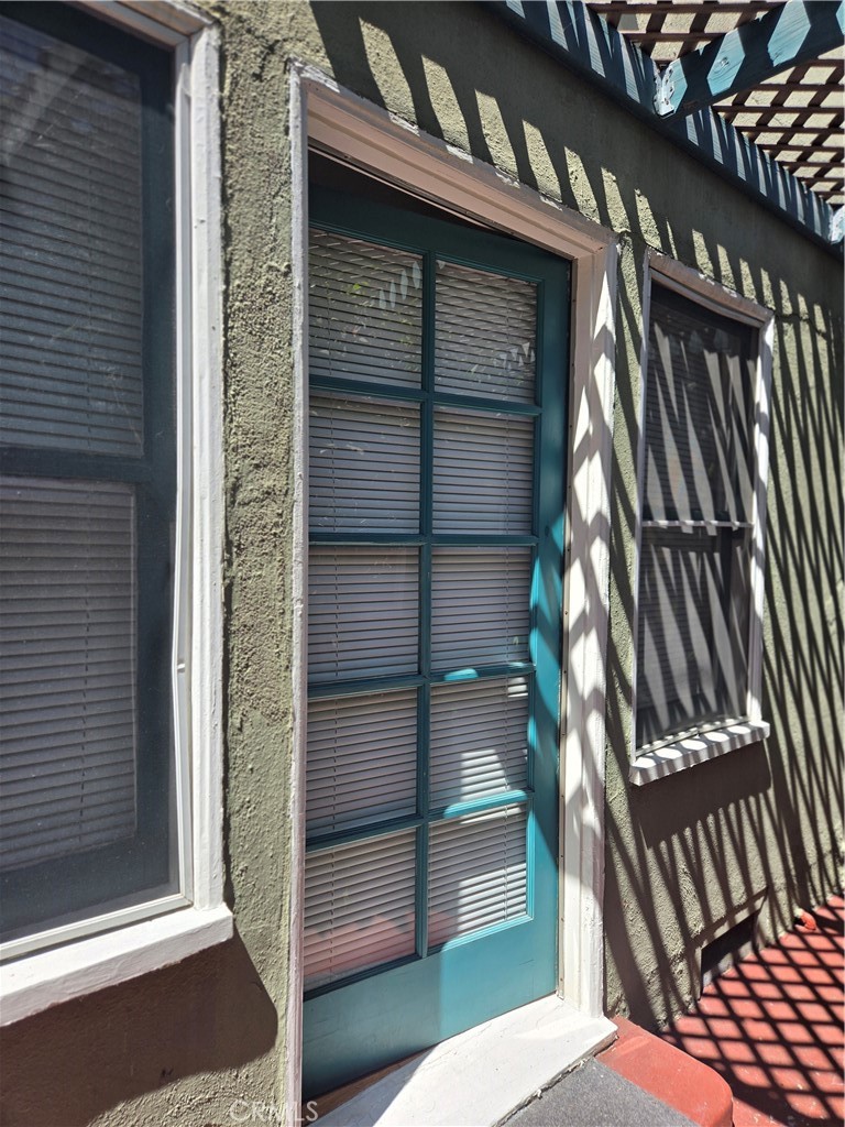 942 E 2nd #10