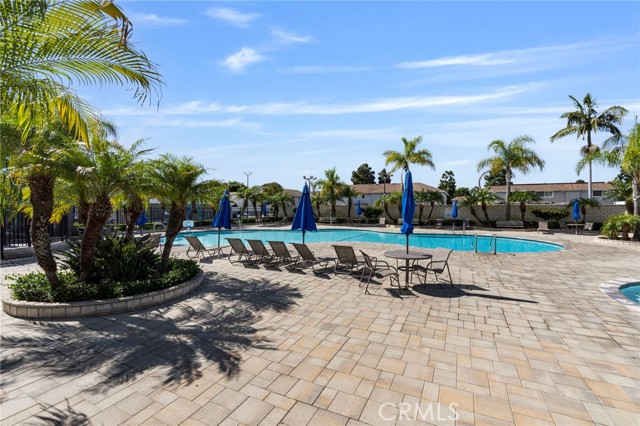 Detail Gallery Image 29 of 34 For 9831 Continental Dr., Huntington Beach,  CA 92646 - 2 Beds | 1/1 Baths