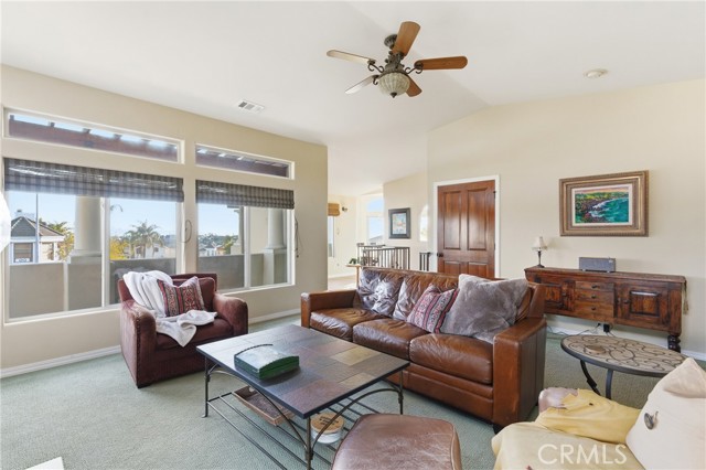 Detail Gallery Image 17 of 75 For 692 Shamrock, Pismo Beach,  CA 93449 - 4 Beds | 3 Baths