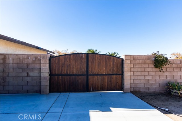 Detail Gallery Image 39 of 43 For 14076 Wawona Rd, Apple Valley,  CA 92307 - 3 Beds | 2 Baths