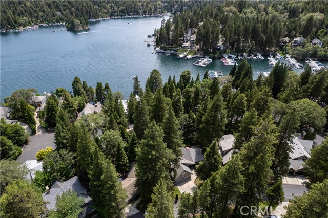 27843 Peninsula N Drive, Lake Arrowhead CA: https://media.crmls.org/medias/24141ee8-7b01-4921-b26d-11b97190ffa6.jpg